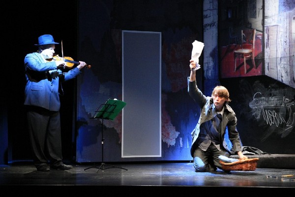 Alexander Balanescu e Marius Manole in «Diario di un pazzo»