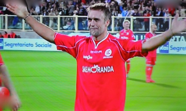 Gabriel Batistuta è tornato in campo a Firenze per la Partita del cuore