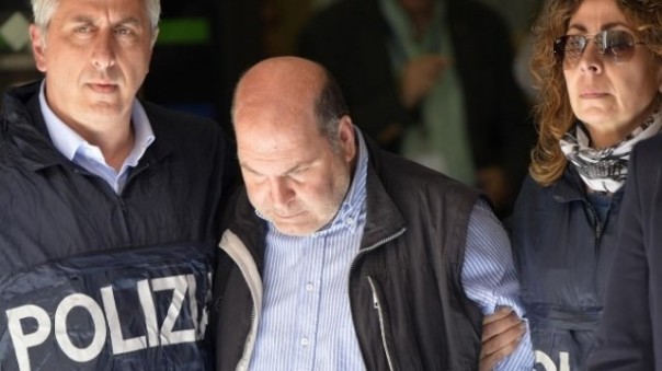 Riccardo Viti al momento dell'arresto il 9 maggio scorso