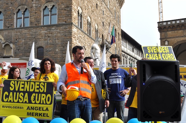 il leader della Lega Nord oggi in piazza Signoria a Firenze