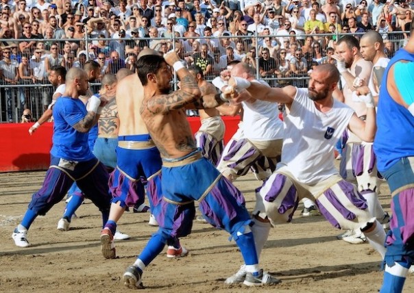 L'avvio scoppiettante fra Bianchi e Azzurri (foto Umberto Visintini)