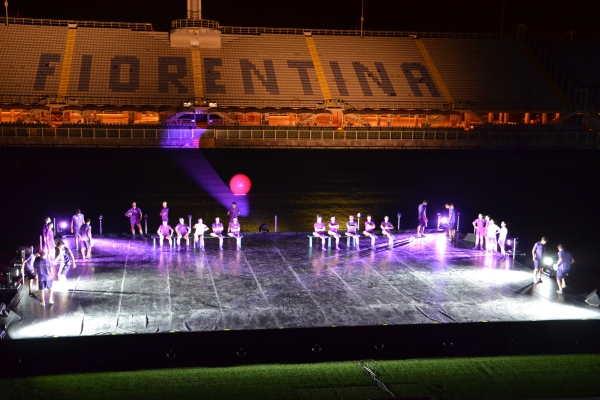 Fair Play, Omaggio in Viola