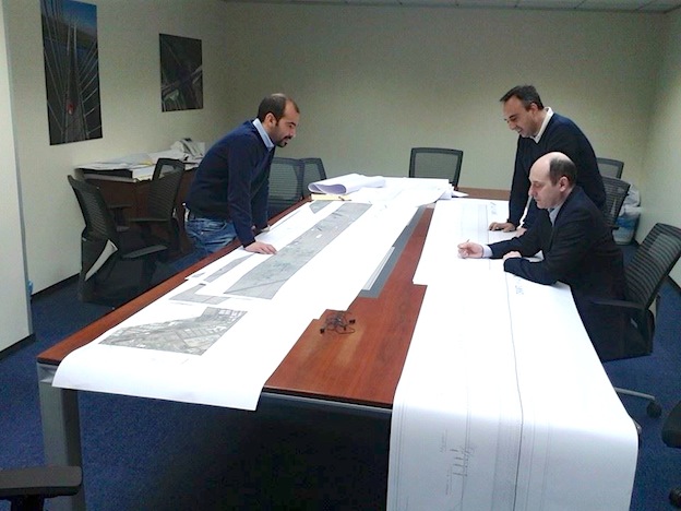 Si studia un progetto per la realizzazione di una linea ferroviaria