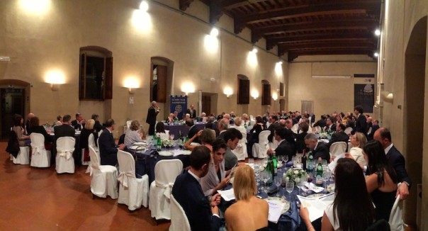 La sala dello Spedale degli Innocenti che ha ospitato la manifestazione rotariana