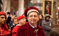 Marco Filippeschi, sindaco di Pisa, nel costume del capodanno pisano