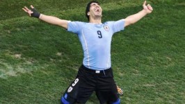 Luis Suarez, che ha aggredito Chiellini con un morso alla spalla. E' recidivo