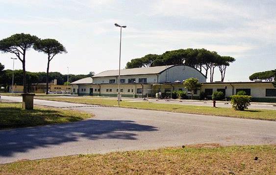 Un padiglione all'interno di Camp Darby