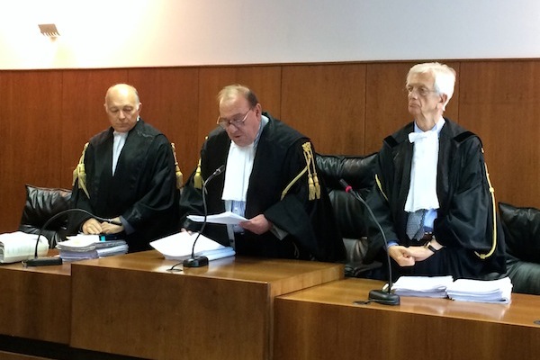 Il collegio della sezione giurisdizionale della Corte dei Conti toscana: da sinistra il consigliere Carlo Greco, il presidente Ignazio Del Castillo, il consigliere Francesco D'Isanto