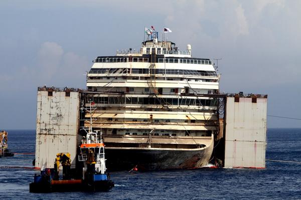 La Costa Concordia quasi pronta per la partenza, che però è rinviata al 23 luglio