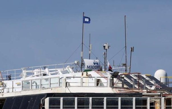 Concordia, la bandiera Blue Peter indica che la nave è pronta per partire