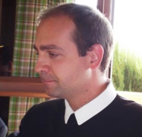 Don Giacomo Vigo, il sacerdote ritrovato morto nelle acque della Darsena a Livorno