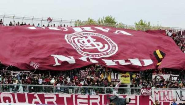 La curva dei tifosi del Livorno
