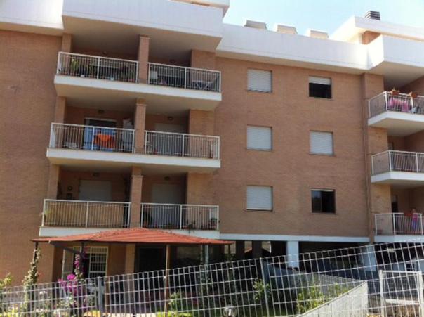 ROMA, BLITZ PER SGOMBERARE CASE POPOLARI OCCUPATE DA NOMADI