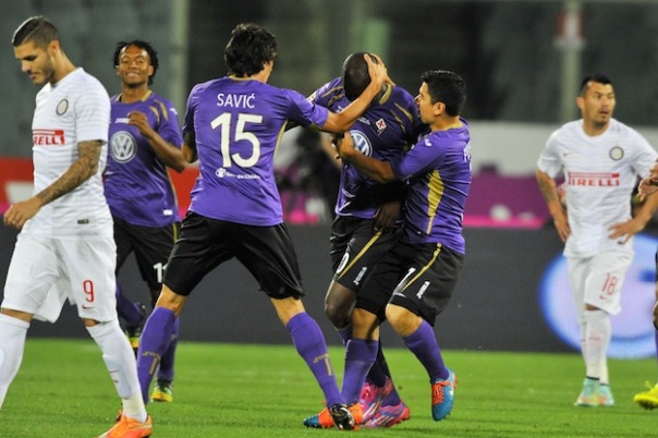 Esultanza viola dopo il gol di Babacar contro l'Inter, il primo del campionato 2014-15 a Firenze