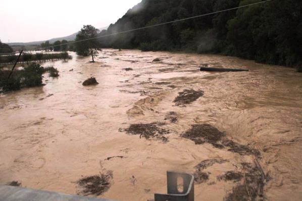 Il fiume Elsa esondato nei pressi di Manciano il 14 ottobre 2014