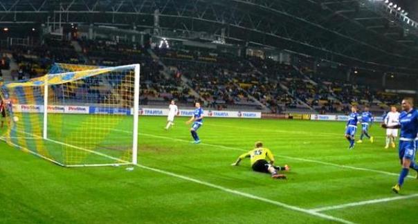 Dinamo Minsk - Fiorentina, il terzo gol realizzato da Bernardeschi