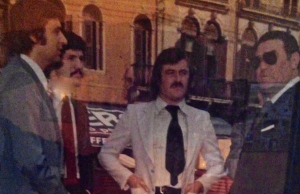 Una foto storica: Giuliano Toniutti (primo a sinistra) con due giovanissimi Moreno Roggi e Vincenzo Guerini e Nereo Rocco, il paron, allenatore della Fiorentina nella stagione 1974-75