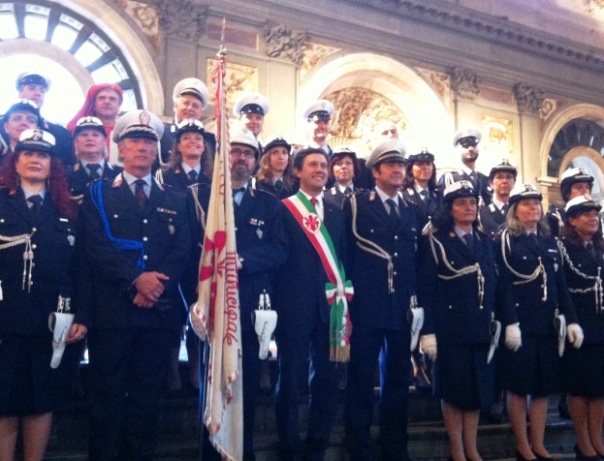 I vigili con il sindaco Nardella alla cerimonia per i 160 anni della Polizia Municipale