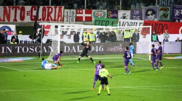 Fiorentina-Napoli, il gol decisivo di Higuain