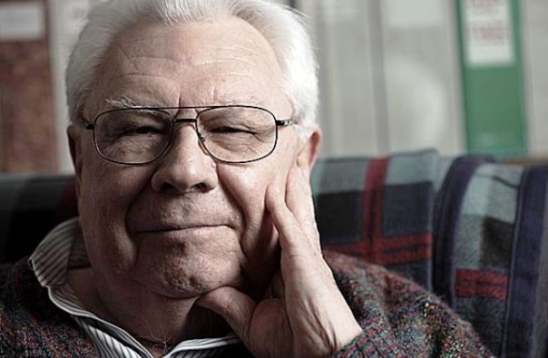 L'enologo Giacomo Tachis, a li il Pegaso d'oro della Regione Toscana