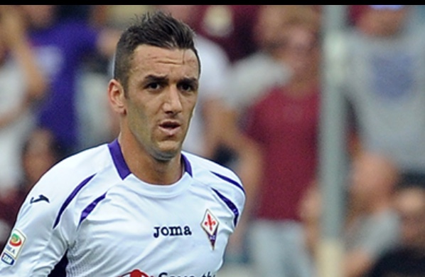 Gonzalo Rodriguez, autore del primo gol della Fiorentina, ma anche protagonista dell'errore che ha permesso a Toni di servire a Nico Lopez il pallone del momentaneo pareggio