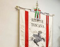 Il Pegaso, cavallo alato, simbolo del Gonfalone della Regione Toscana