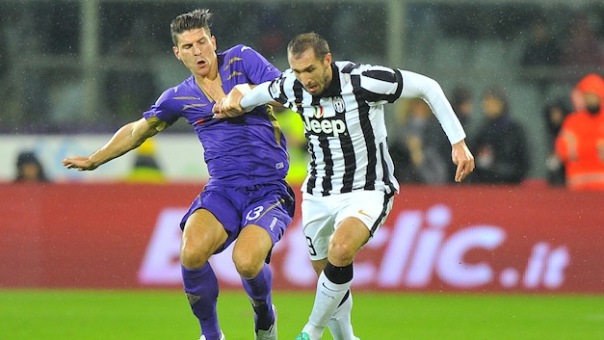 Chiellini brutalizza Gomez: l'arbitro Rizzoli è stato troppo tollerante con il difensore bianconero