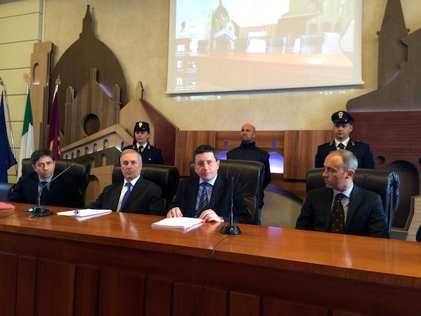 Da destra il capo della Mobile Bucossi, il procuratore Creazzo, il questore Micillo e il capo della sezione antidroga Ausenda