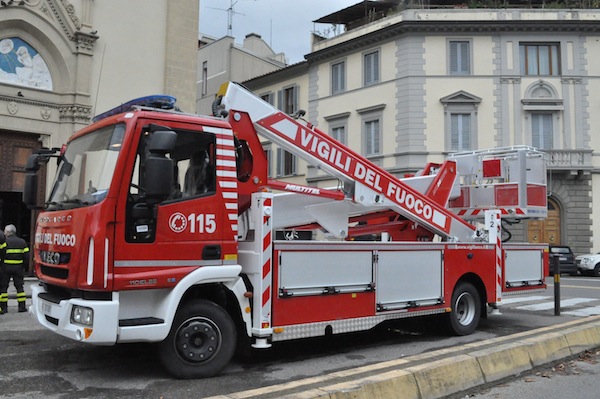 La nuova piattaforma aerea Vigili del Fuoco