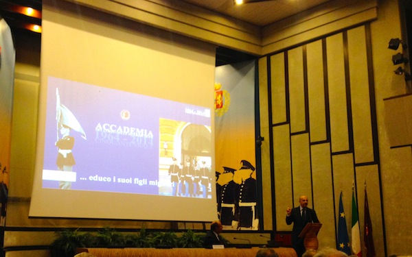 il capo della Polizia  Alessandro Pansa in aula Parisi