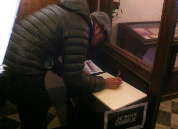 Firenze, piazza Ognissanti, presidio di solidarietà per la strage al Charlie Hebdo4