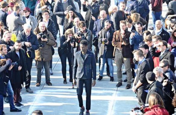 Un modello durante  Pitti immagine uomo 87 alla fortezza
