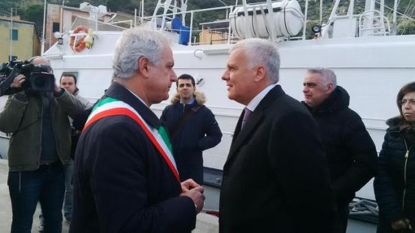 Il ministro dell'ambiente e il Sindaco del Giglio