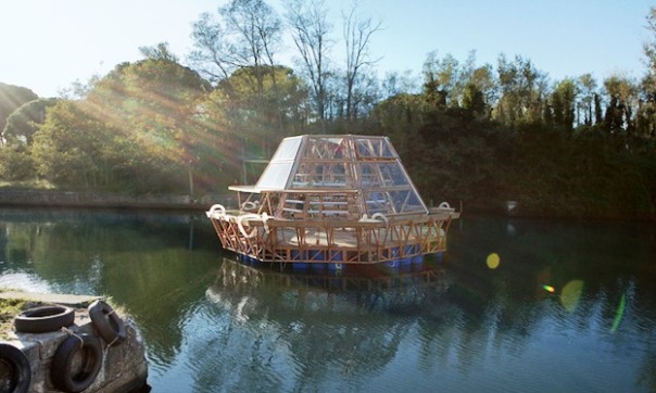 Sul canale dei Navicelli, Jellyfish Barge, la serra galleggiante della start up fiorentina Pnat srl