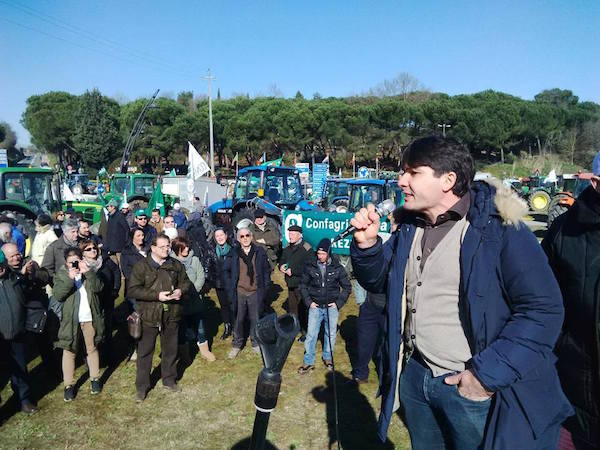 La manifestazione contro l'Imu agricola a Bettolle