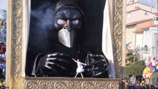 Carnevale di Viareggio, il carro allegorico che ha vinto l'edizione 2015