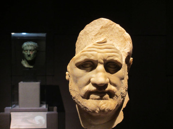 Ritratto di uomo barbato. 150 a.C. circa, marmo, Malibu, J. Paul Getty Museum.