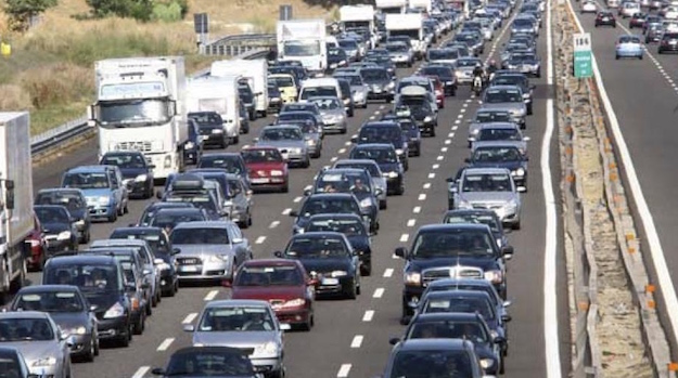 Giornata critica per il traffico lunedì di Pasquetta