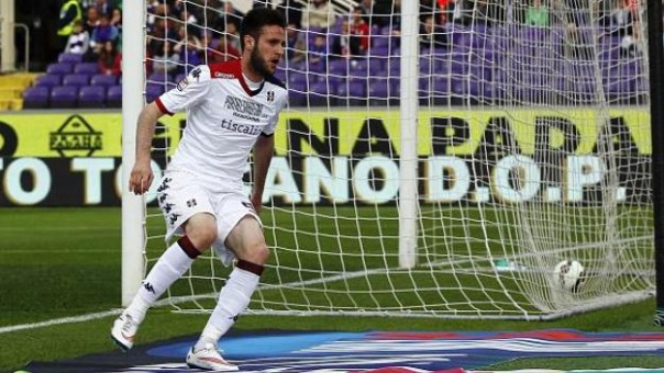 Fiorentina-Cagliari, il gol del vantaggio dei sardi, segnato da Cop