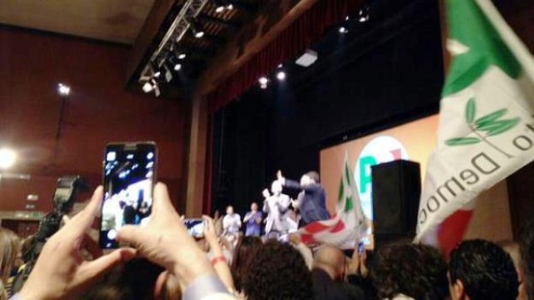Conclusione della campagna per Enrico Rossi, con Matteo Renzi al Puccini
