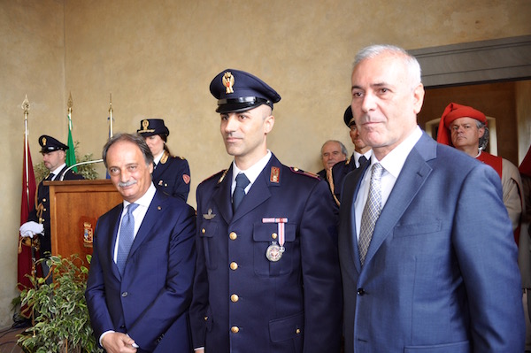 da sin. il prefetto Luigi Varratta, il vice sovrintendente Paolo De Giorgi e il questore Raffaele Micillo