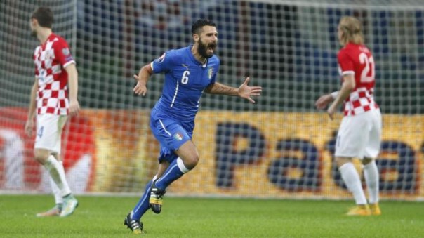 Candreva esulta dopo il gol del pareggio, su rigore