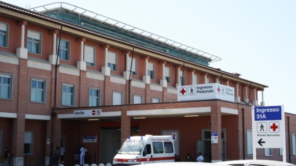 Pisa, l'ospedale di Cisanello con l'ingresso del pronto soccorso
