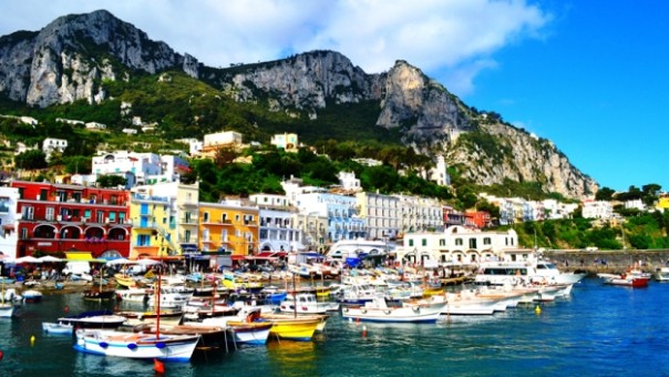 Il porto di Capri