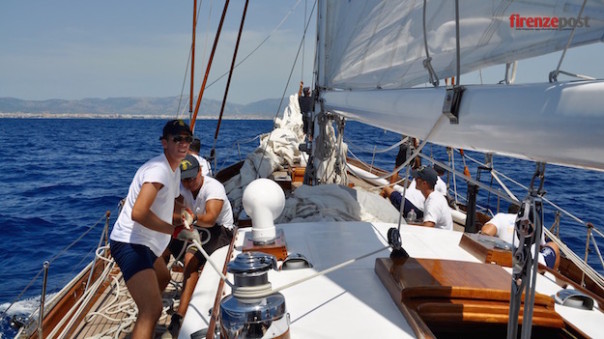La nave scuola a vela Stella Polare