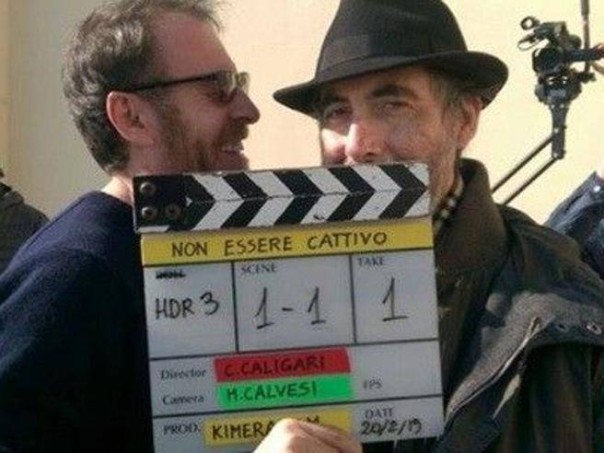 Un momento della lavorazione di «Non essere cattivo»