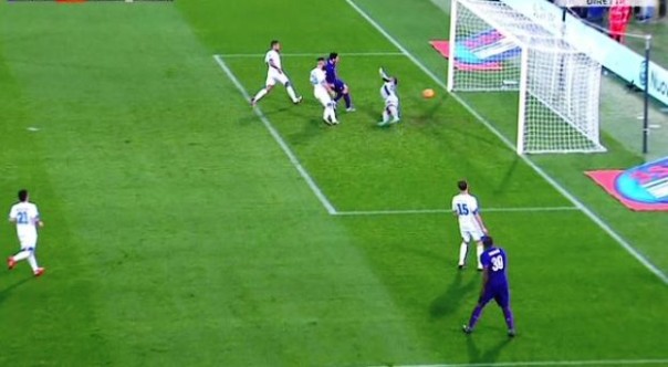 Fiorentina-Empoli 2-2, il primo gol di Kalinic (foto Twitter - SportMediaset)
