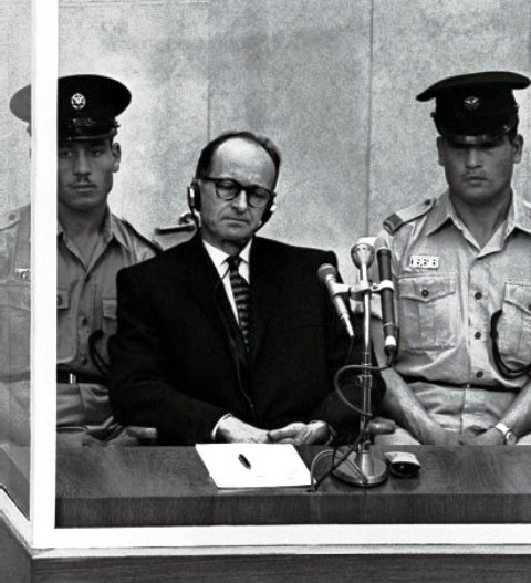 Adolf Eichmann durante il processo
