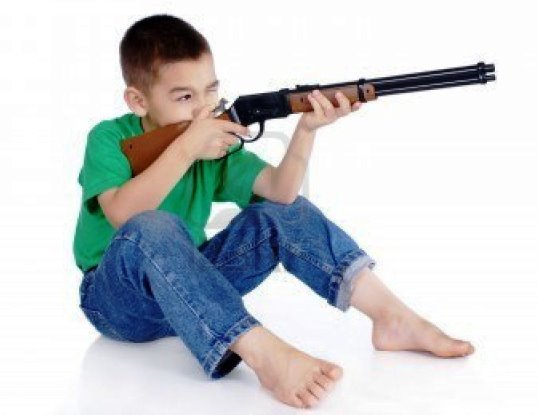 Un fucile giocattolo per i bambini