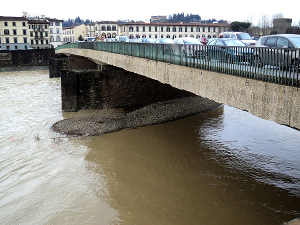 firenze_pontevespucci02b